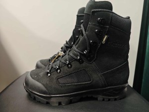 BUTY LOWA UK7.5 EU41.5 NIE UZYWANE