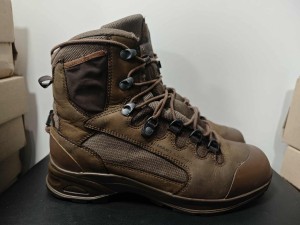 BUTY HAIX EU43 UK9 BARDZO DOBRE 