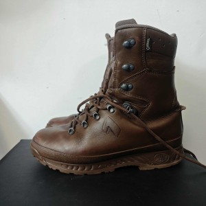 BUTY HAIX ZIMOWE EU43 UK9 STAN DOBRY 