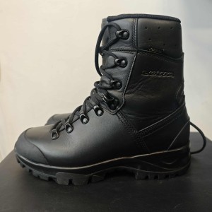 BUTY LOWA EU39 UK6 STAN BARDZO DOBRY