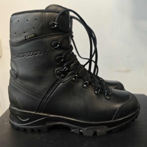 BUTY LOWA EU38,5 UK5,5 STAN BARDZO DOBRY