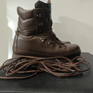 BUTY ALTBERG UK8 EU42 BARDZO DOBRE