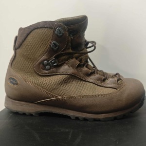 BUTY AKU UK7 EU40.5/41 DOBRE