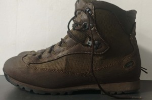 BUTY AKU UK9 EU43 STAN DOBRY 