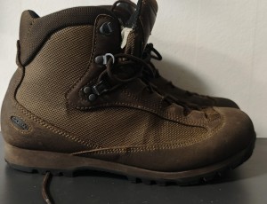 BUTY AKU PILGRIM  EU42 UK8 STAN DOSTATECZNY