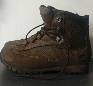 Buty AKU  UK6 EU40 STAN DOSTATECZNY