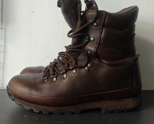 Buty ALTGBERG ZIMOWY UK10 EU44 STAN DOSTATECZNY