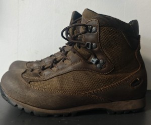 BUTY AKU EU40 UK6 STAN DOSTATECZNY 