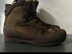 BUTY AKU  11UK EU46 STAN BARDZO DOBRY