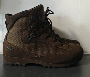 Buty AKU  7UK EU41 STAN IDEALNY