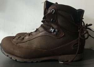 Buty AKU  7UK EU41 STAN DOBRY