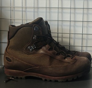 Buty AKU  8UK EU42/ STAN BARDZO DOBRY