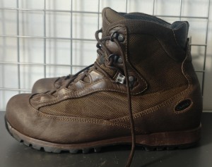 BUTY AKU 7UK EU41 STAN BARDZO DOBRY