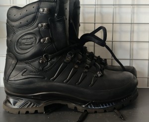 BUTY MEINDL EU41,5/7,5UK STAN BARDZO DOBRY