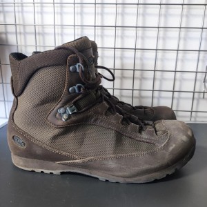 BUTY AKU EU44/10 STAN DOSTATECZNY