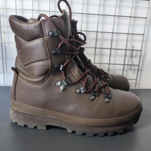 BUTY ALTBERG DEFENDER EU39.5/6 STAN BARDZO DOBRY