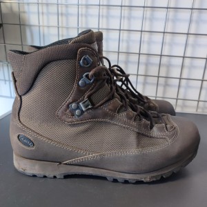 BUTY AKU EU39,5/6UK STAN DOSTATECZNY