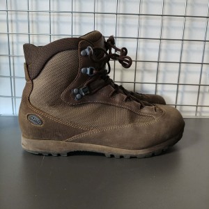 BUTY AKU 39,5/6UK STAN DOSTATECZNY