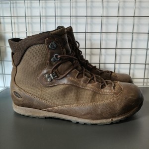 BUTY AKU 44/10UK STAN DOSTATECZNY