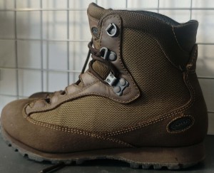 BUTY AKU EU38/5UK STAN DOBRY