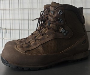 BUTY AKU EU43 UK9 STAN DOBRY