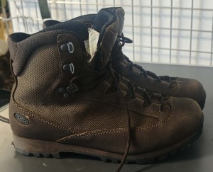 BUTY AKU EU39,5 UK6 STAN DOBRY 