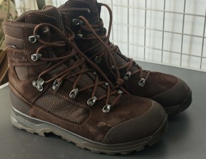 BUTY LOWA  EU41,5 UK7,5 STAN DOBRY