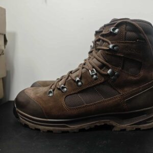 BUTY LOWY UK8.5 E42.5 JAK NOWE - obrazek 1
