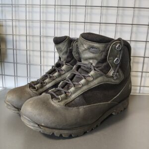 BUTY AKU CZARNE 44/10UK STAN DOBRY - obrazek 2