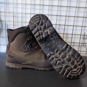 BUTY AKU EU39,5/6UK STAN DOSTATECZNY - obrazek 3